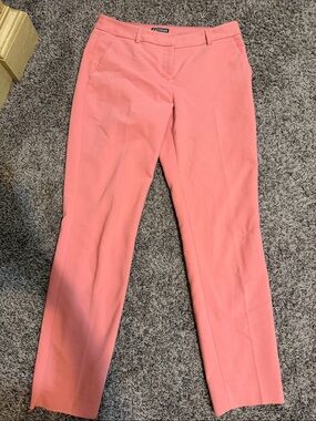 Express Coral Pink Cropped Dress Pants